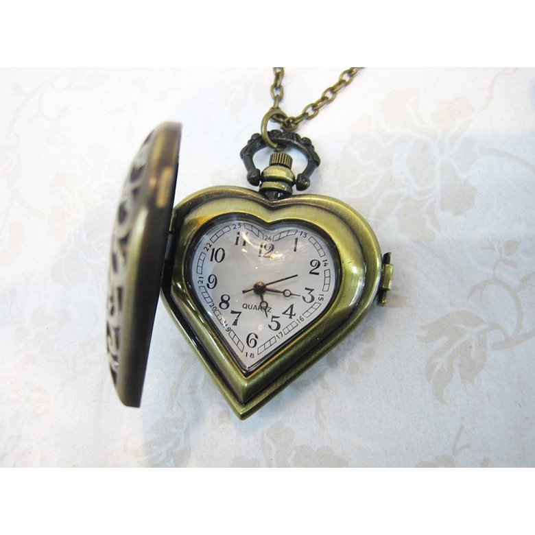 Wholesale Hollow Heart Retro Watch Digital Dial Quartz Pocket Watch Sweater Chain Bronze Vintage NEW Arrival sweater chain VGN012 3