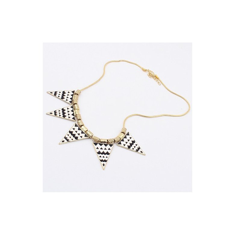 Wholesale  Women Gold-color Punk Necklaces Triangle Black and white corrugated Pendant Necklace Vintage wholesale Jewelry VGN016 2
