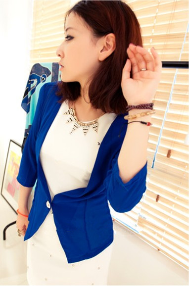 Wholesale  Women Gold-color Punk Necklaces Triangle Black and white corrugated Pendant Necklace Vintage wholesale Jewelry VGN016 7