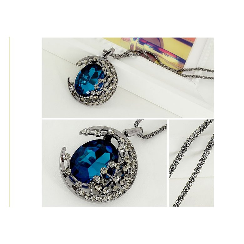 Wholesale Retro circle Hollowed out  sapphire crystal Pendants Necklace For Women Wedding Birthday Gift Jewelry VGN028 4