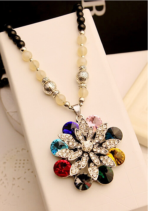 Wholesale Trendy Multi-color luxury Flower opal sweater chain For Women Fashion Wedding Chain Statement Necklace Jewelry VGN032 6