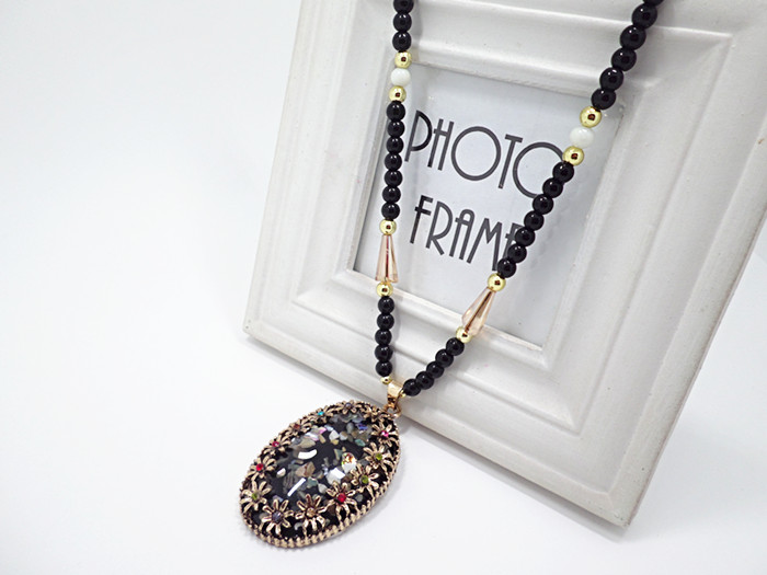 Wholesale Vintage European Style Women  Hollow Pattern Long Pendant Necklace sweater chain VGN035 5