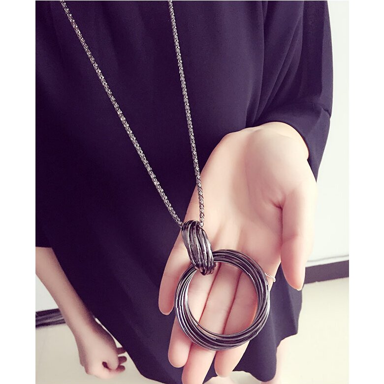 Wholesale Multilayer Circle Pendant Necklace Dangle Black Long Chain Statement Jewelry For Women VGN049 0