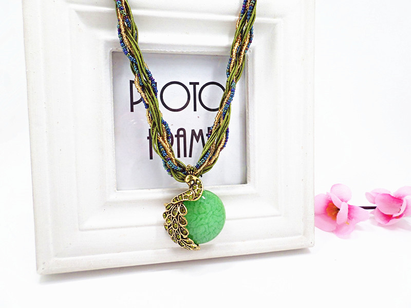 Wholesale Bohemia Necklace Crack Peacock Pendant Multilayer Colorful Natural Stone Beads Chain Vintage Necklace Jewelry Fashion For Women VGN056 10