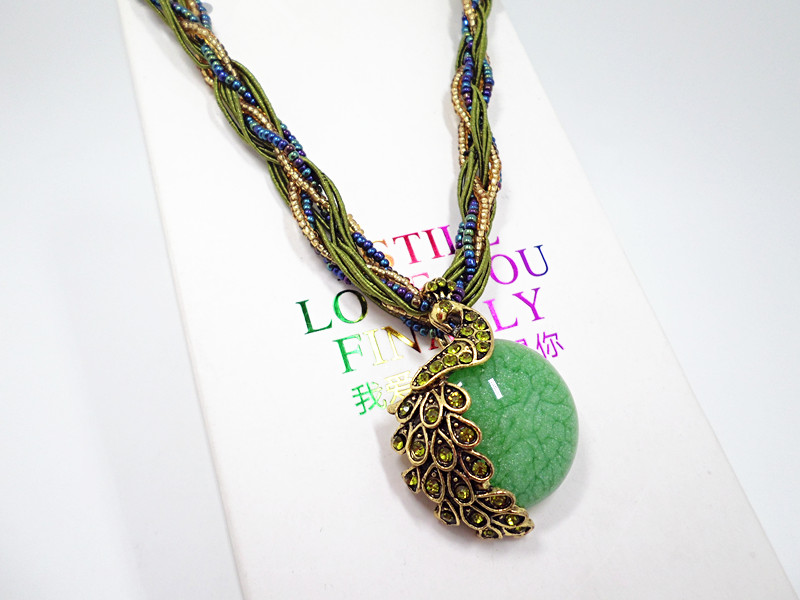 Wholesale Bohemia Necklace Crack Peacock Pendant Multilayer Colorful Natural Stone Beads Chain Vintage Necklace Jewelry Fashion For Women VGN056 5