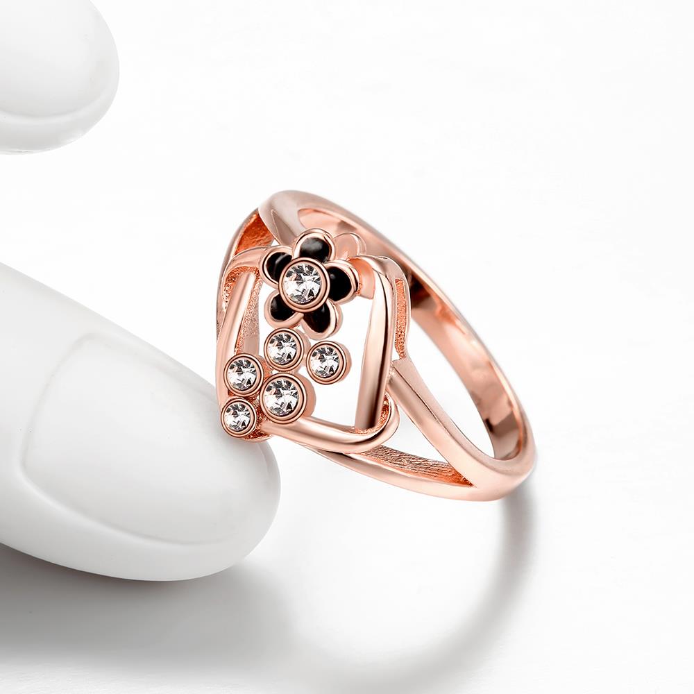 Wholesale Hot Trendy Wedding jewelry Romantic Rose Gold Geometric White Rhinestone Ring TGGPR079 3