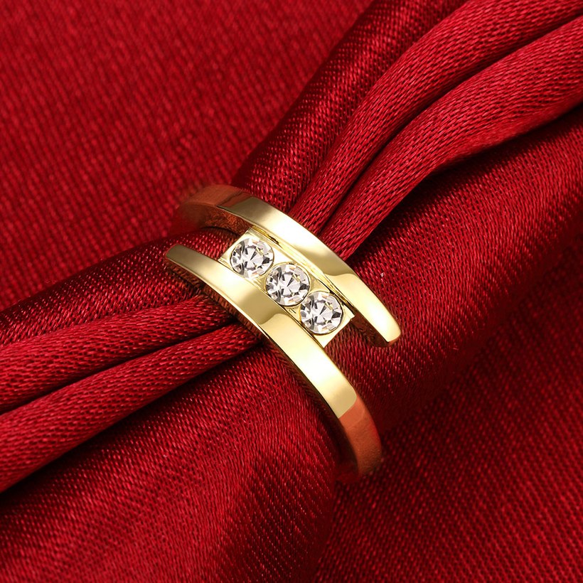 Wholesale Hot Trendy Wedding jewelry Romantic Tin Alloy Geometric White Crystal Ring TGGPR089 1