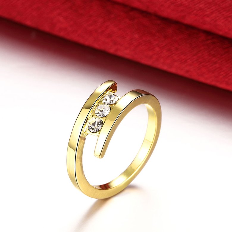 Wholesale Hot Trendy Wedding jewelry Romantic Tin Alloy Geometric White Crystal Ring TGGPR089 2