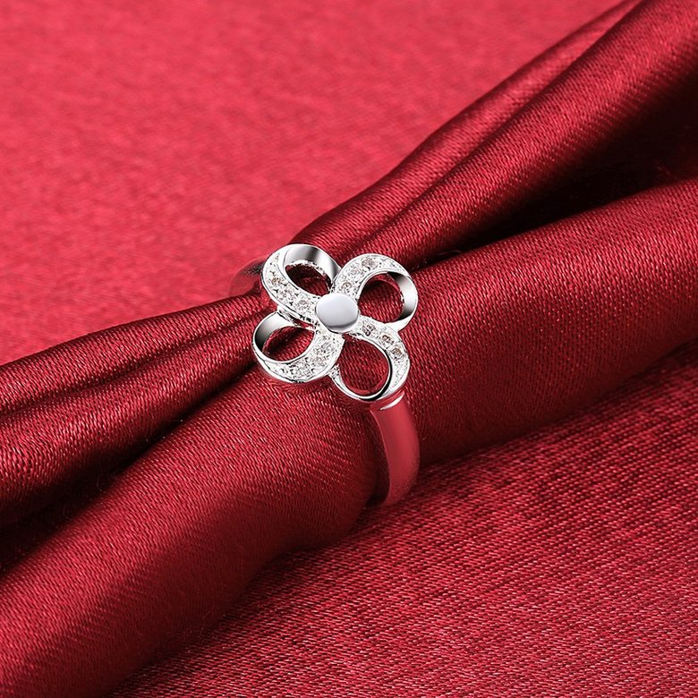 Wholesale Hot selling Ladies Ring four leaf Flower Crystal zircon Ring For Women Fashion Glamour Engagement Ring Jewelry Accessories TGSPR522 2