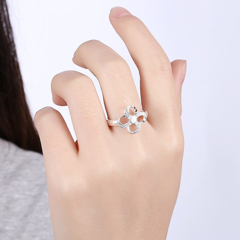 Wholesale Hot selling Ladies Ring four leaf Flower Crystal zircon Ring For Women Fashion Glamour Engagement Ring Jewelry Accessories TGSPR522 4