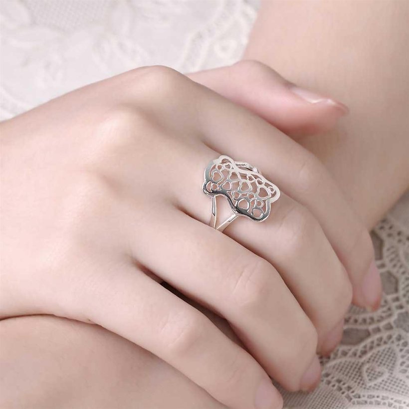 Wholesale Classic Silver Plated Geometric Heart Shaped hollow Ring for Women SPR562 5