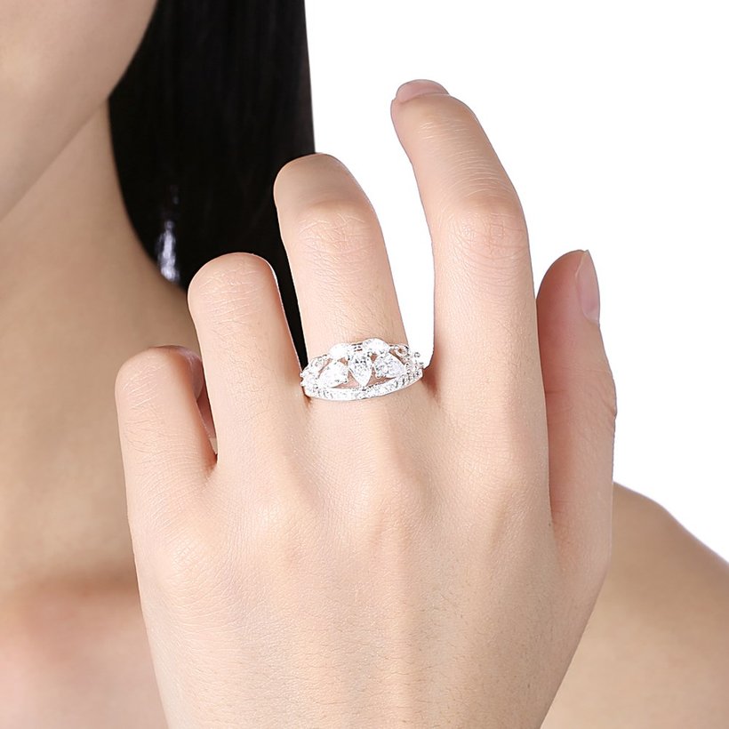 Wholesale Fashion Luxury Zircon Crown Ring for Women Bride Engagement Wedding ring SPR587 0