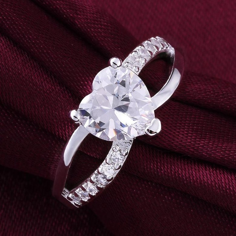 Wholesale Romantic Fashion Women's Rings heart-shaped zircon Heart Shaped Love Pattern Wedding Valentine's Gift Jewelries Aneis Ornaments TGSPR639 4