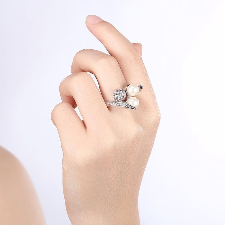 Wholesale Romantic Platinum Heart White Crystal Ring TGGPR912 4