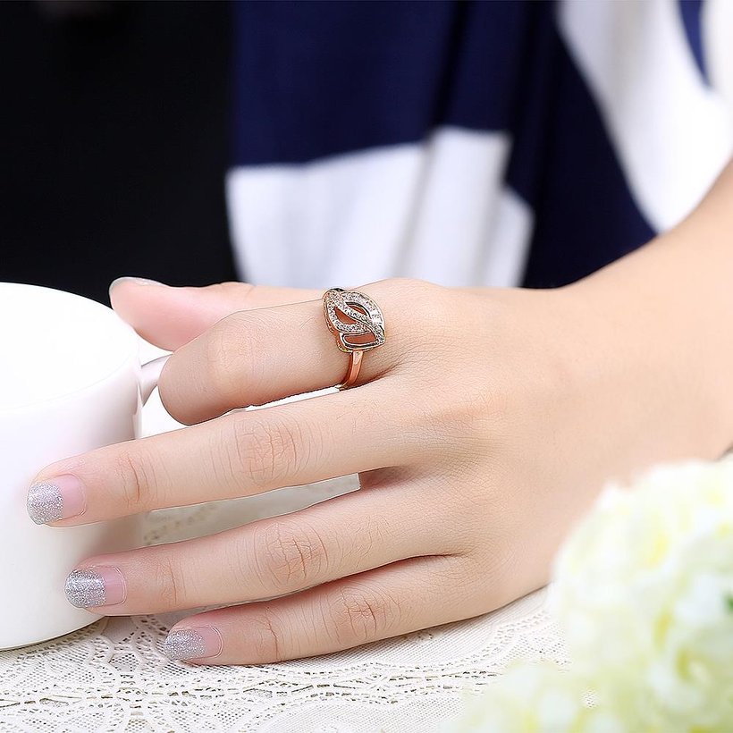 Wholesale Luxury  Design rose gold Geometric White CZ Ring  Vintage Bridal Round Engagement Ring TGGPR314 4