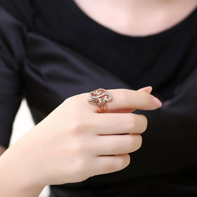 Wholesale Luxury  Design rose gold Geometric White CZ Ring  Vintage Bridal Round Engagement Ring TGGPR329 1