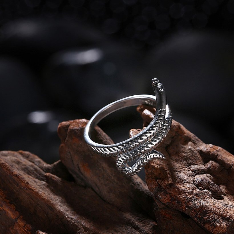 Wholesale New Retro Fashion Vintage Silver Punk Exaggerated Snake Ring Personality Snake Jewelry As Gift for unisex TGVGR032 2