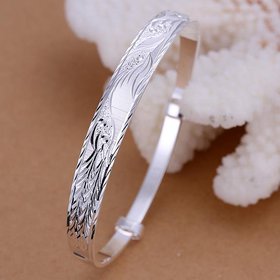 Wholesale Trendy Silver Animal Bangle&Cuff TGSPBL064