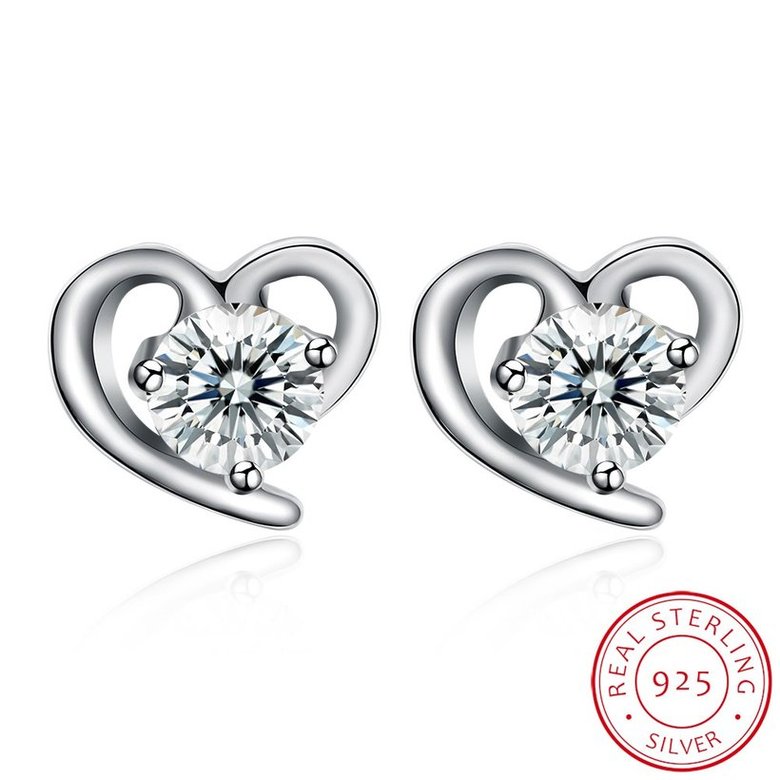 Wholesale Fashion romantic 925 Sterling Silver Stud Earrings High Quality Woman Fashion Jewelry New Heart-shaped Zircon Hot Sale Earrings TGSLE008