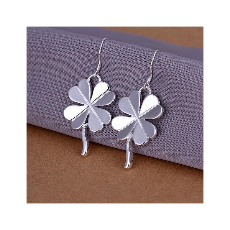 Wholesale Romantic Silver Plated Dangle Earring for women simple design four leaf clover earring   TGSPDE229