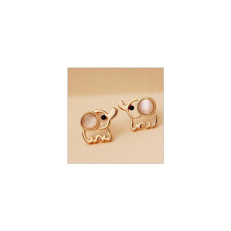 Wholesale Fashion wholesale jewelry Minimalist Elephant Earrings Simple Cute Animal Ear Studs VGE008