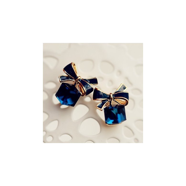 Wholesale 2020 New jewelry fashion Gold Color Bowknot Cube Crystal Earring Square bow Earrings for Women Pretty gift VGE011