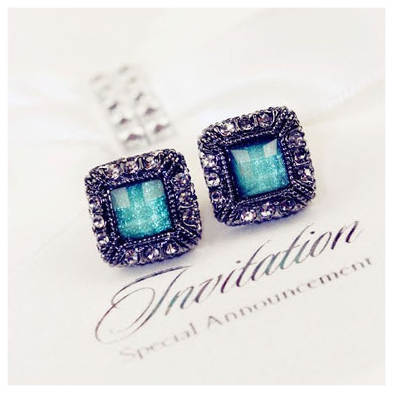 Wholesale 2020 New fashion jewelry  Square Diamond Stud Earrings For Women Fine Jewelry VGE012