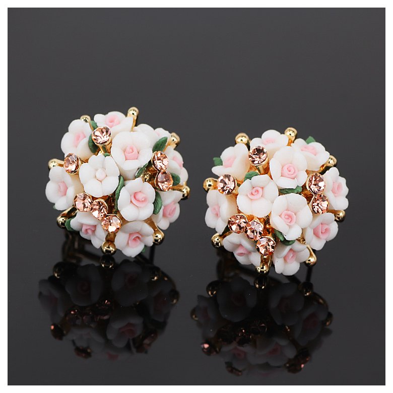 Wholesale New Fashion  jewelry Flower Earring For Women Vintage Jewelry VGE041