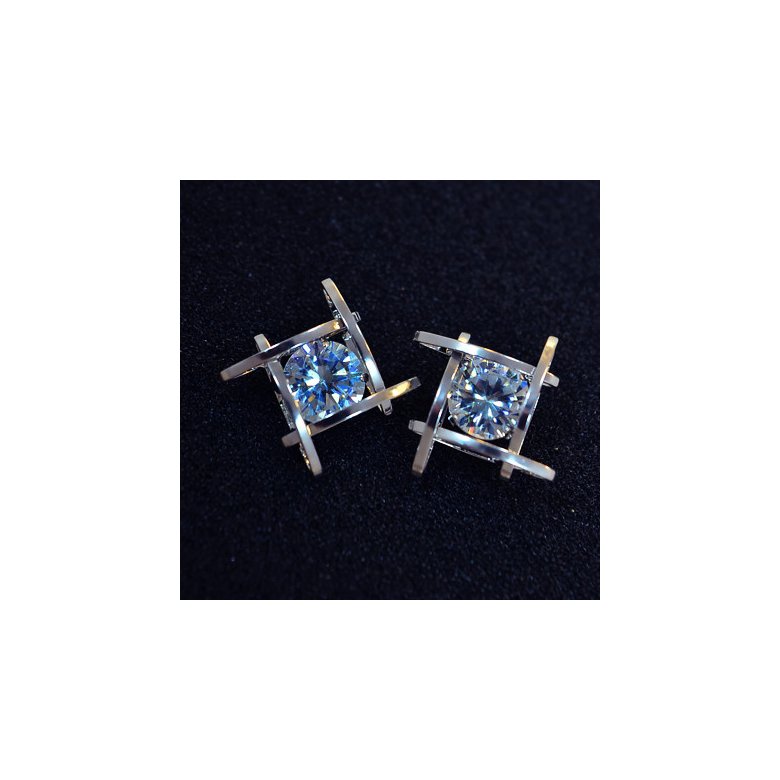 Wholesale Women's earrings 2020  new jewelry geometric hollow square triangle zircon earring Europe fashion banquet jewelry VGE044
