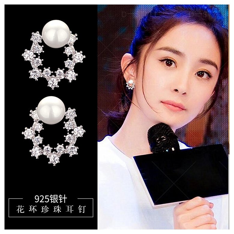 Wholesale Fashion Cute Exquisite Flower Stud Pearl Crystal Earings White Zircon For Women Jewelry Wedding Party Gifts  VGE094