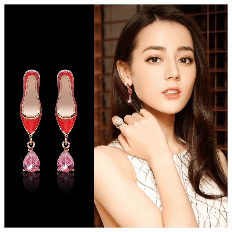 Wholesale New Jewelry High Quality Red High Heels Female Crystal Pendant Earrings Hollow Earrings Korean Jewelry Glass Copper Earrings VGE111