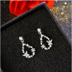 Wholesale New Cute Sweet Heart Zircon Flower Circle Stud Earrings For Women Fashion Delicate Jewelry VGE129