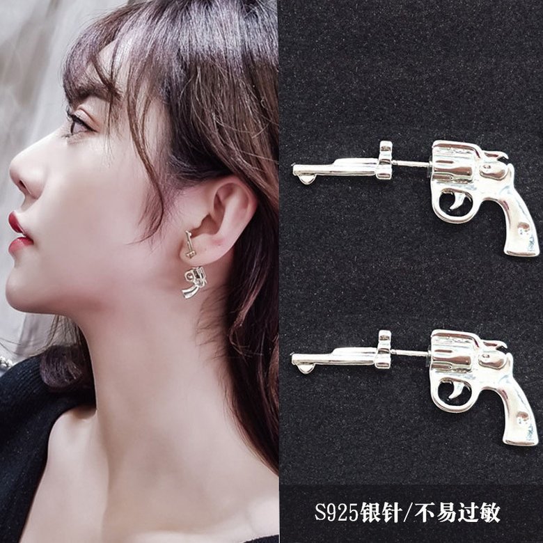 Wholesale New Punk style Gun Stud Earrings Silver Plated Women Pistol Earring Unisex Jewelry VGE143