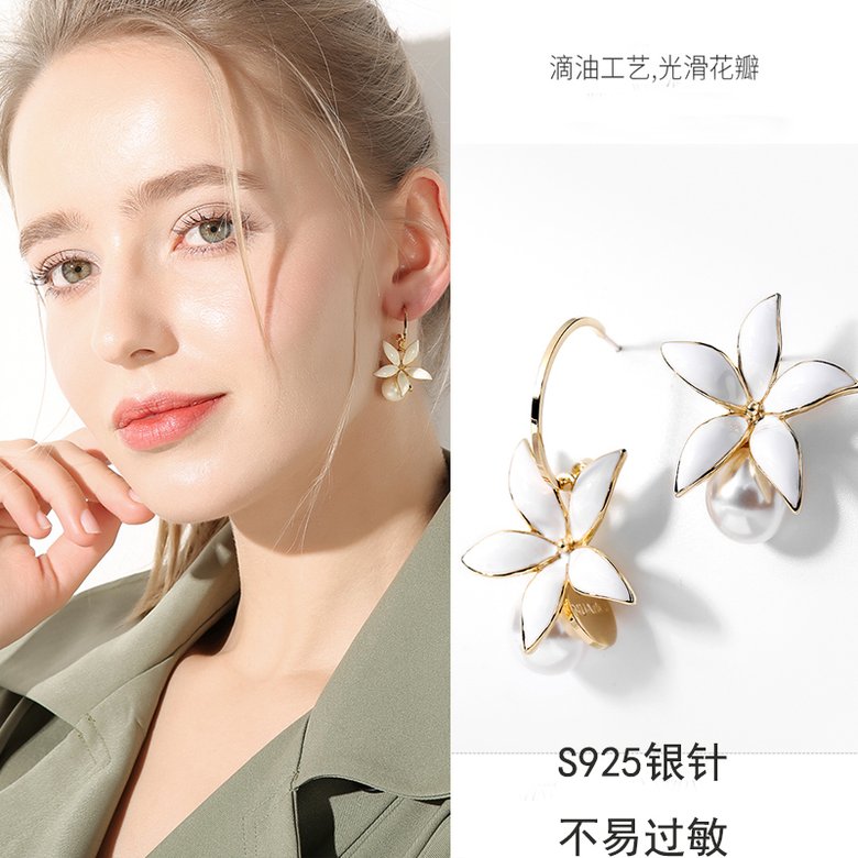 Wholesale New Korean 5 Petal flower pearl Tassel Earrings fashion jewelry form China Women's Earrings VGE182