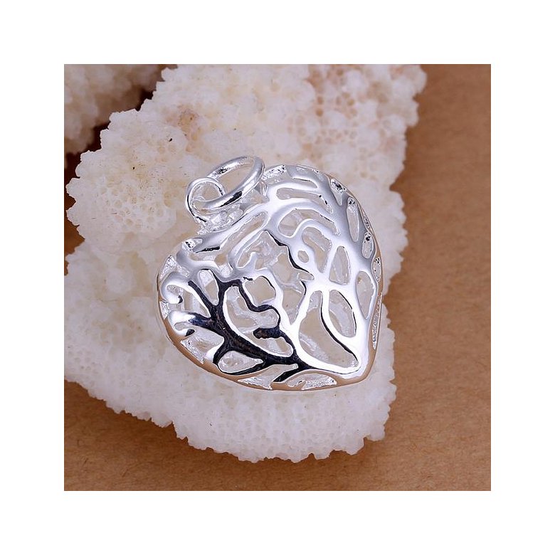 Wholesale Romantic Silver Heart Pendants TGSPP005
