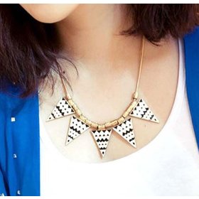 Wholesale  Women Gold-color Punk Necklaces Triangle Black and white corrugated Pendant Necklace Vintage wholesale Jewelry VGN016