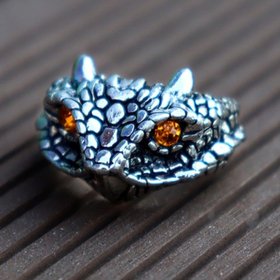 Wholesale European and American fashion hand animal snake head gem retro personality men and women opening adjustment ring domineering ring ring VGR010